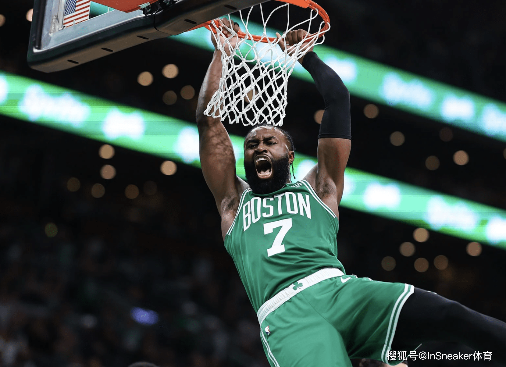 现代篮球的 现代篮球的