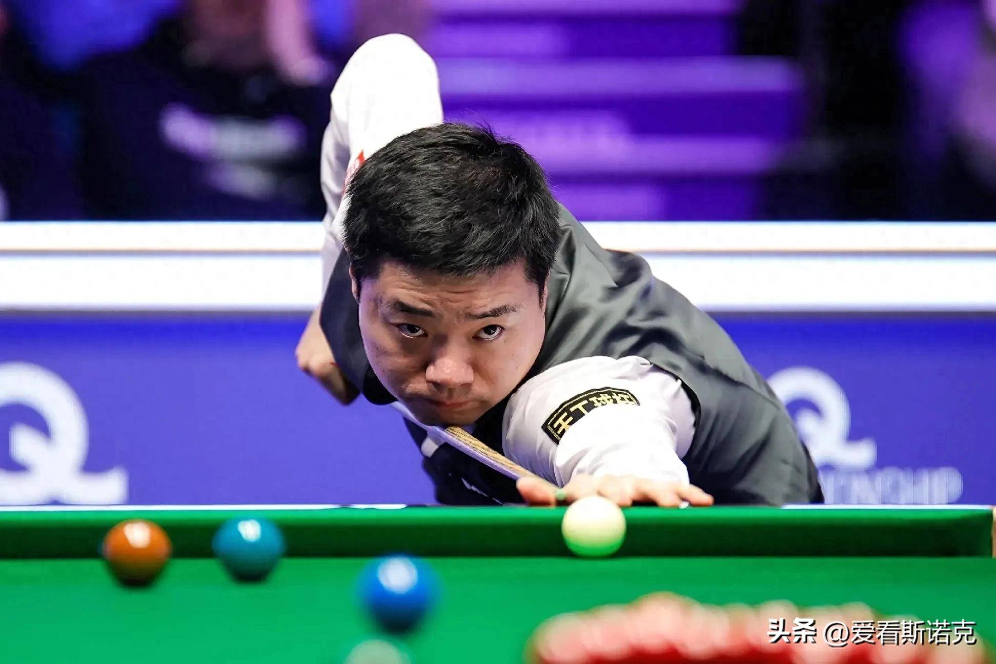 又专注的氛 又专注的氛