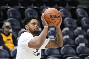 吸纳人才 吸纳人才